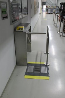Přístupový systém s ESD testerem PGT120 COM
